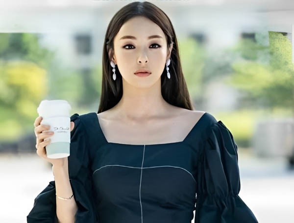 Mẹo giúp cổ trông thon dài nhờ trang phục