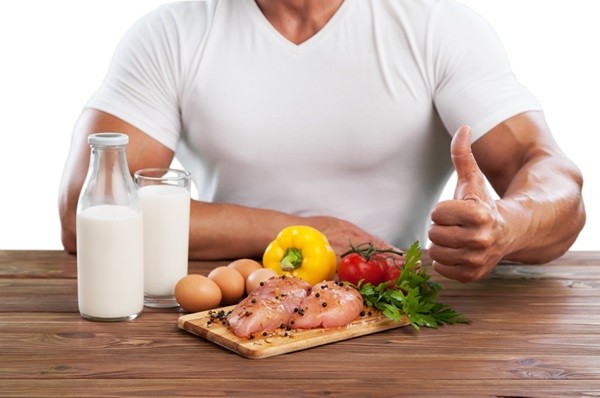 Protein có vai trò quan trọng trong việc xây dựng cơ bắp và duy trì khối lượng cơ