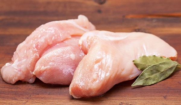 Chọn lựa và bảo quản ức gà tươi ngon