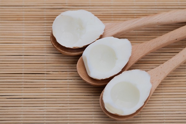 Lòng trắng trứng
