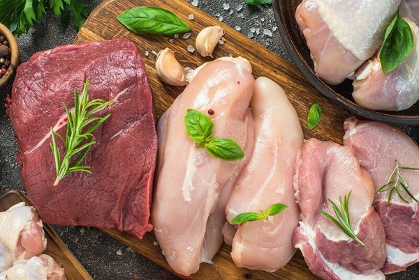 500g thịt bò thăn chứa lượng protein tương đương 500g ức gà