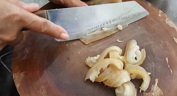 Vitamin và khoáng chất trong da bò